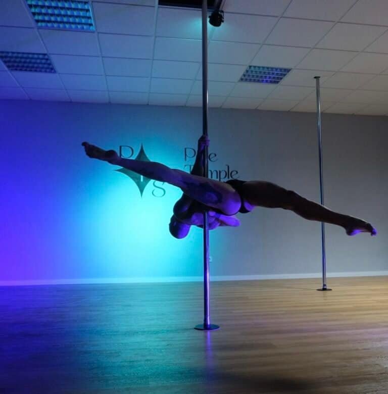 pole dancing