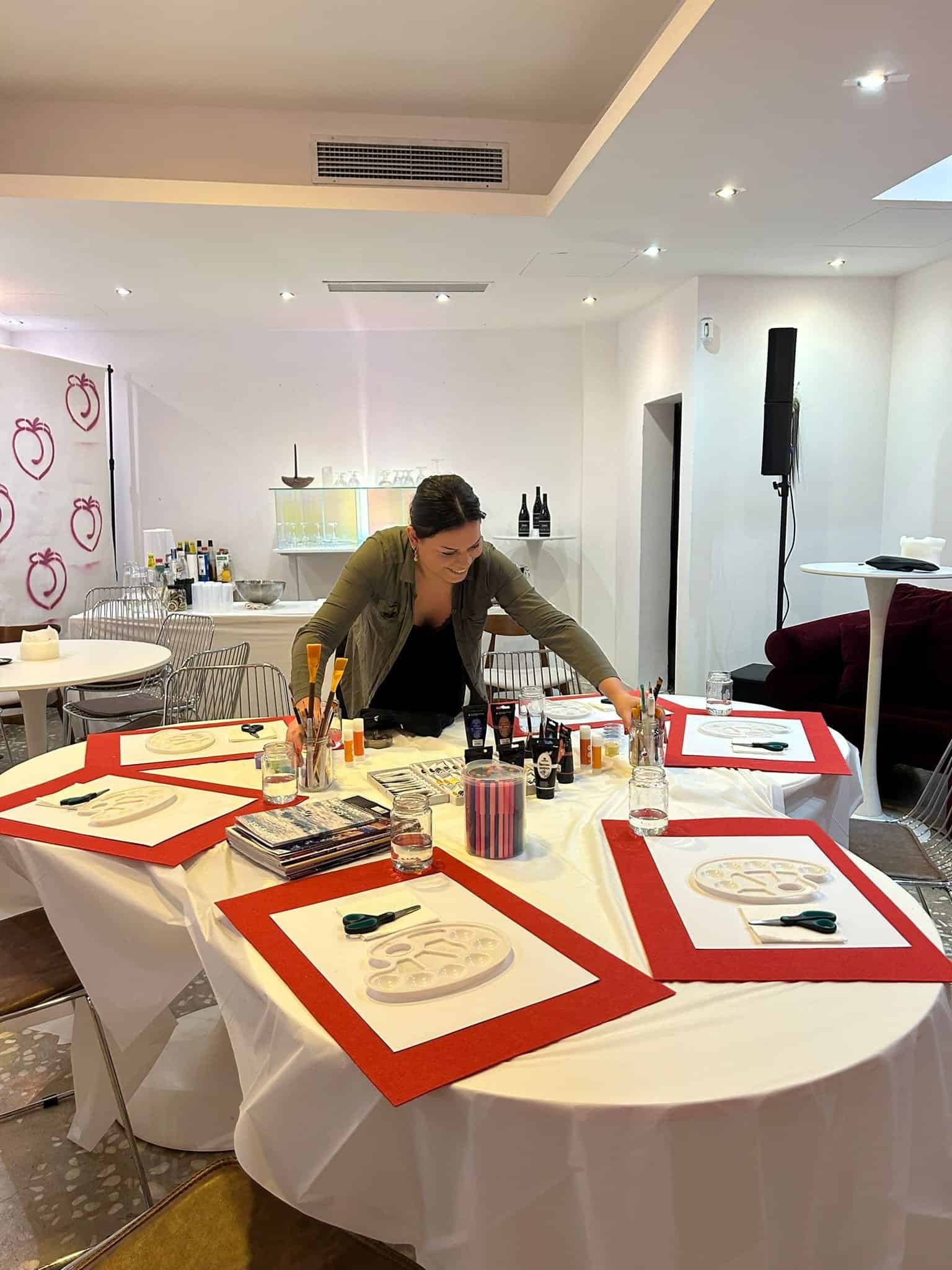 Workshop "Metamorfose: Expressão Criativa através da Pintura"