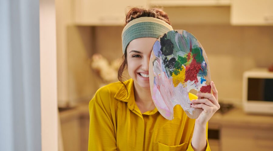 A arte como terapia: Os benefícios para o bem-estar mental dos workshops criativos