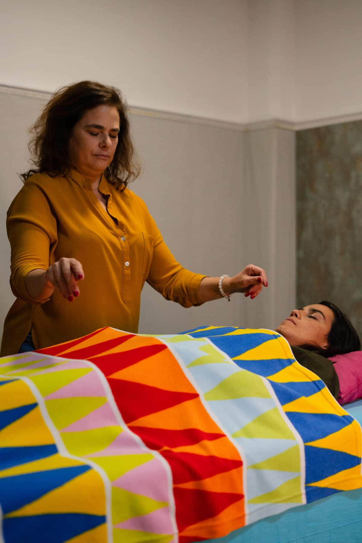 Galeria Healing and Energy Alignment Lisbon | Energy Healing Session 1