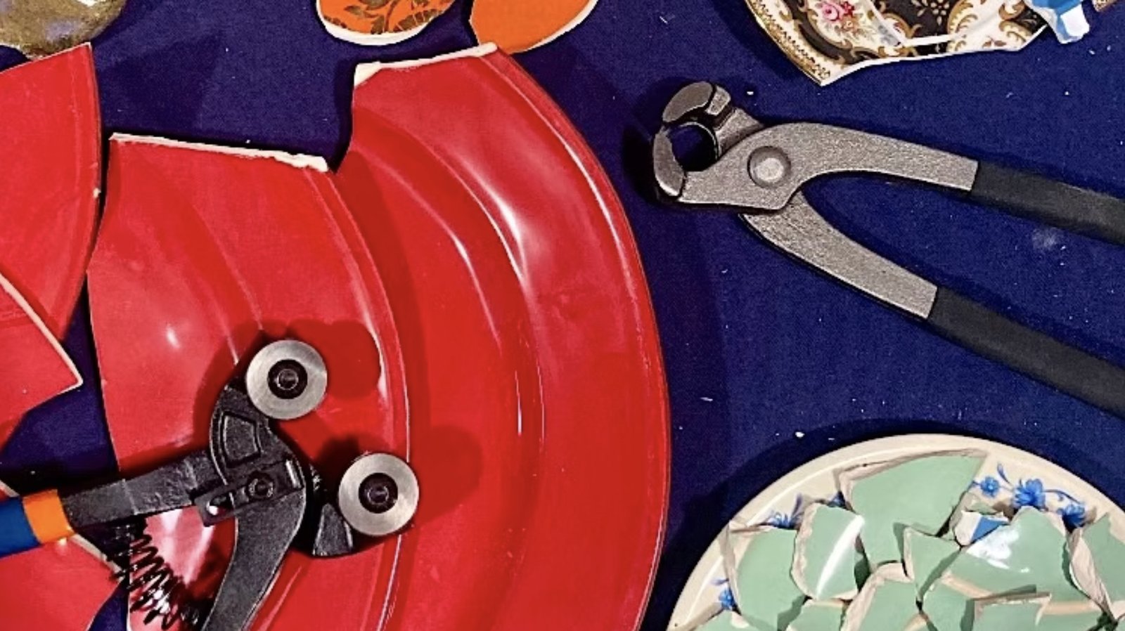 Breaking Dishes Workshop – Sustainable Mosaic Art