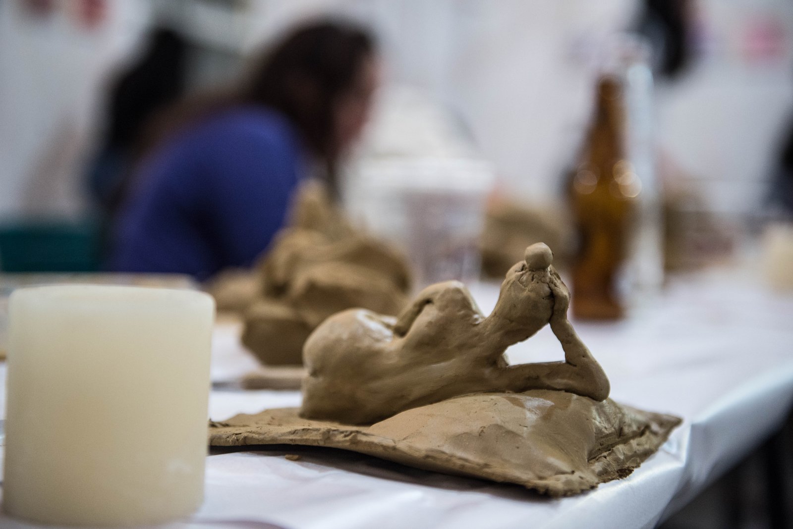 Couples Clay Class in Lisbon | Romantic Art Workshop with Live Model gallery 6