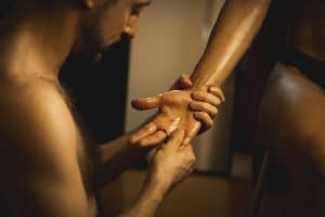 O toque como poder: Workshop de Massagem Guiada em Lisboa