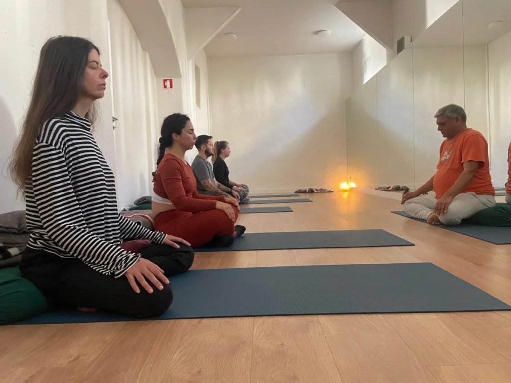 Weekly pranayama and meditation class in Lisbon teaching breath control for nervous system regulation