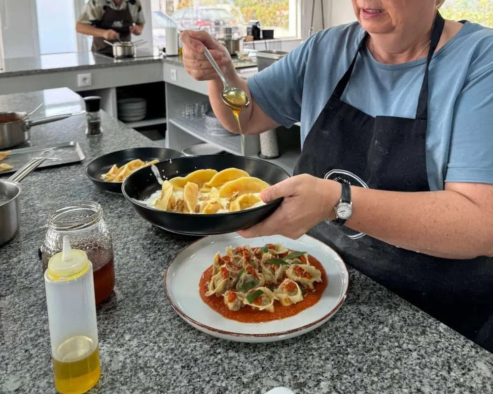 From scratch cooking fresh pasta workshop Italian chef teaching dough preparation techniques Setúbal