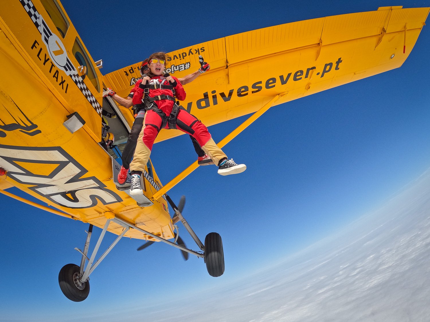 Tandem Skydive in Algarve | Jump from 3000 meters gallery 10