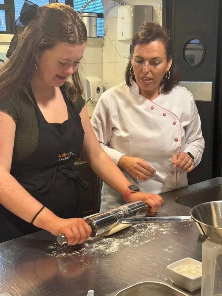 Expat integration workshops pastel de nata Portuguese pastry baking cultural tradition Lisbon