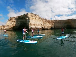 Experiência de Stand Up Paddle nas Grutas de Benagil