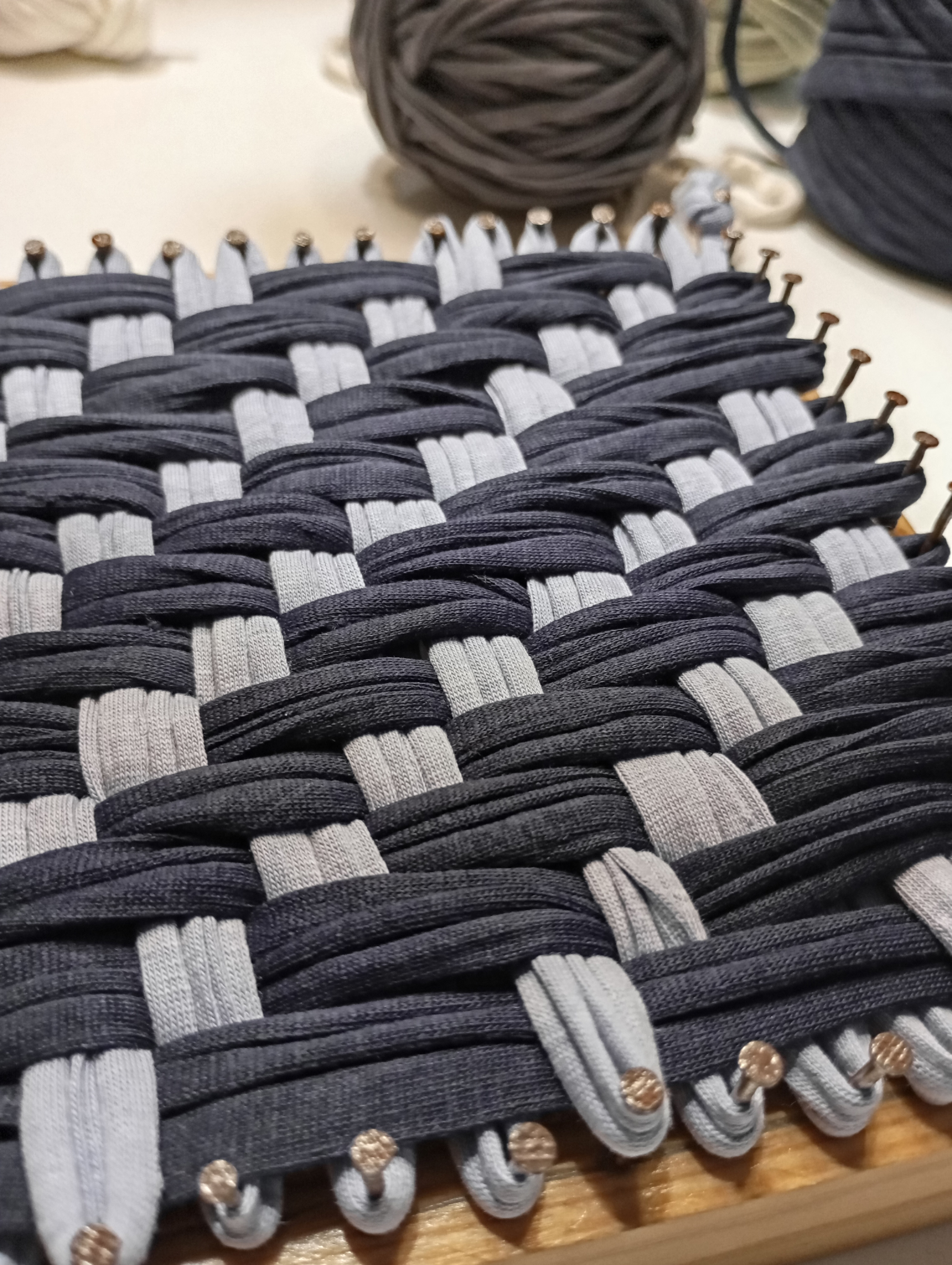 Nail Loom Weaving Classes in Santa Maria da Feira gallery 6