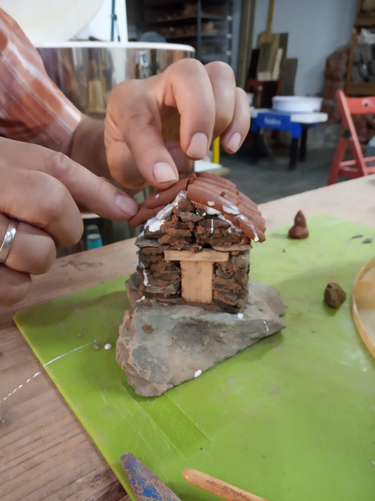 Miniature Schist House Workshop gallery 2