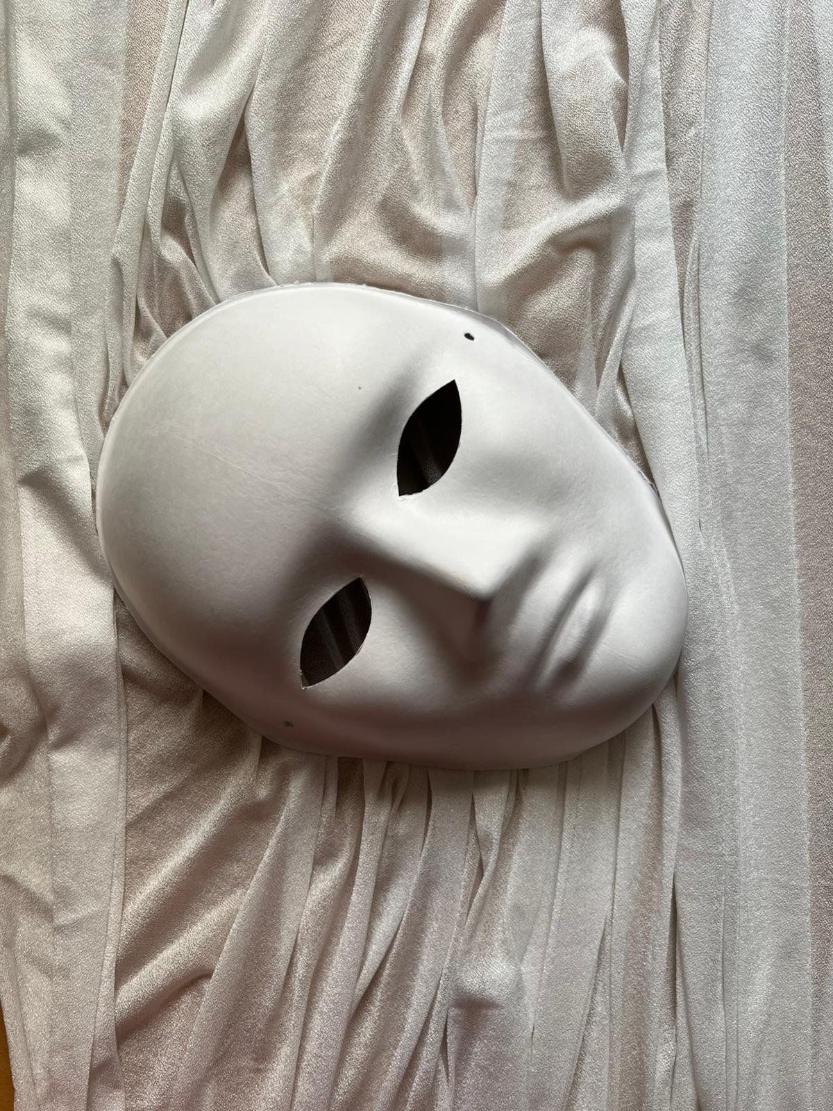 Galeria The Masks We Wear: A Mindful Mask-Painting Workshop for Expats & Global Citizens 5