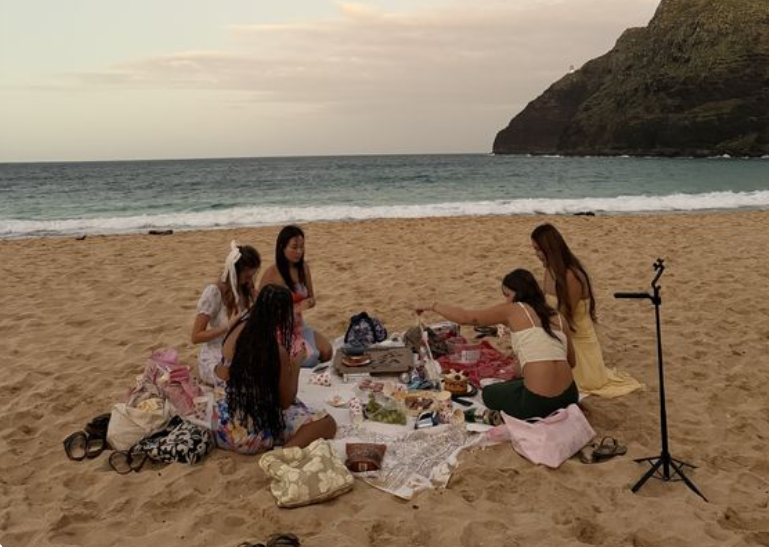 Sand Painting Workshop at Praia da Rocha gallery 2