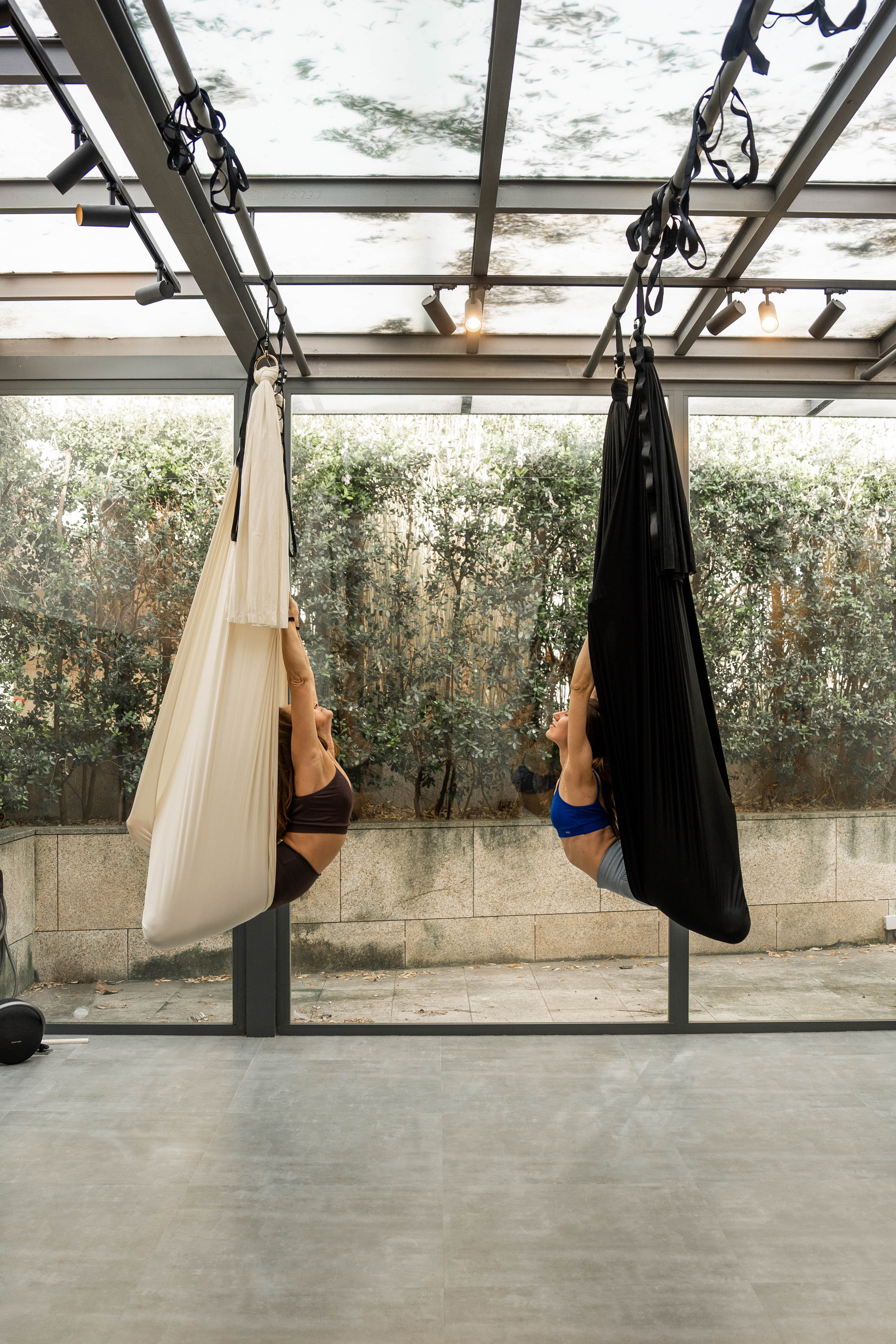 Aerial Yoga Class (Fly Yoga) gallery 3