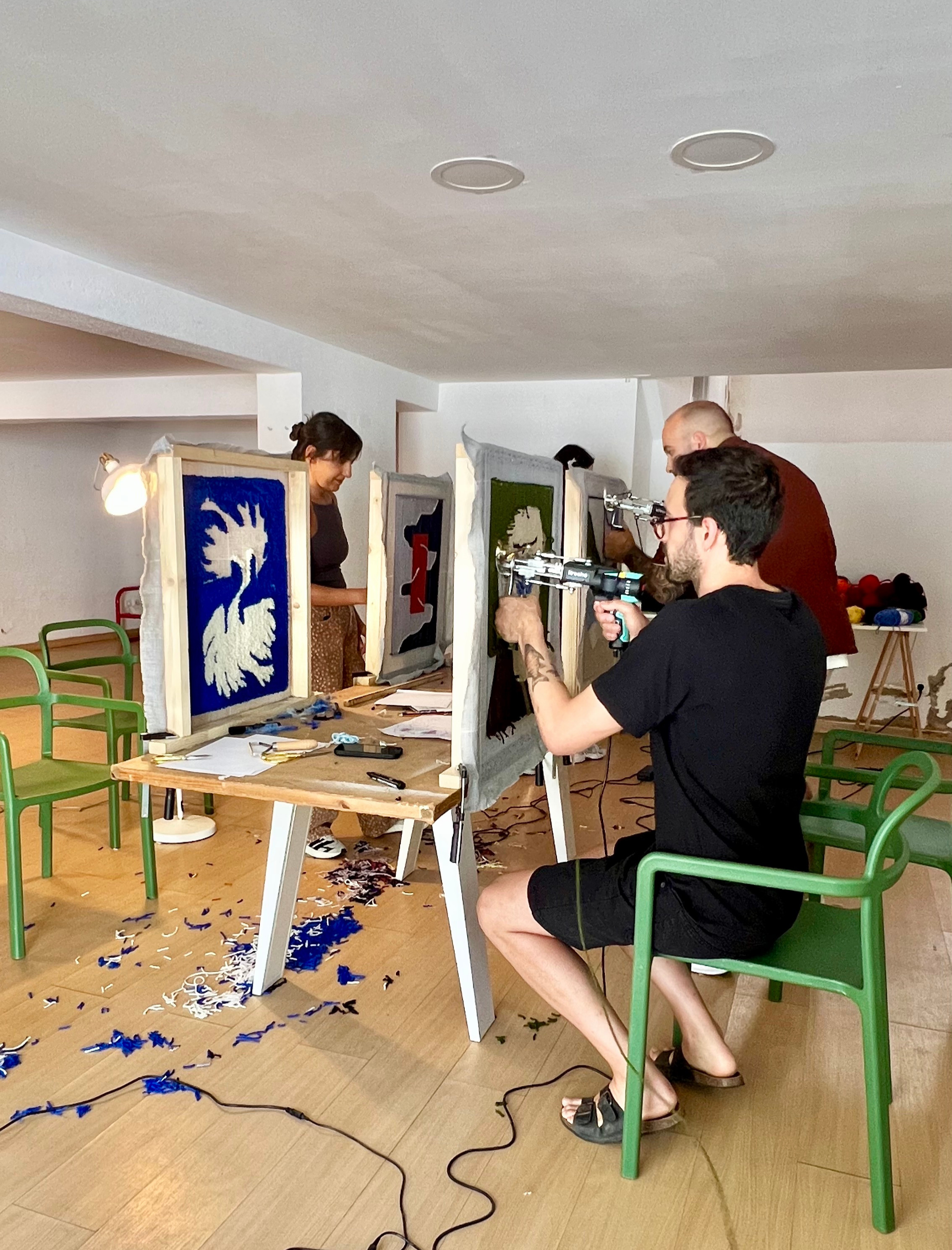 Galeria Tufting Workshop in Caldas da Rainha | Create Your Own Rug 4