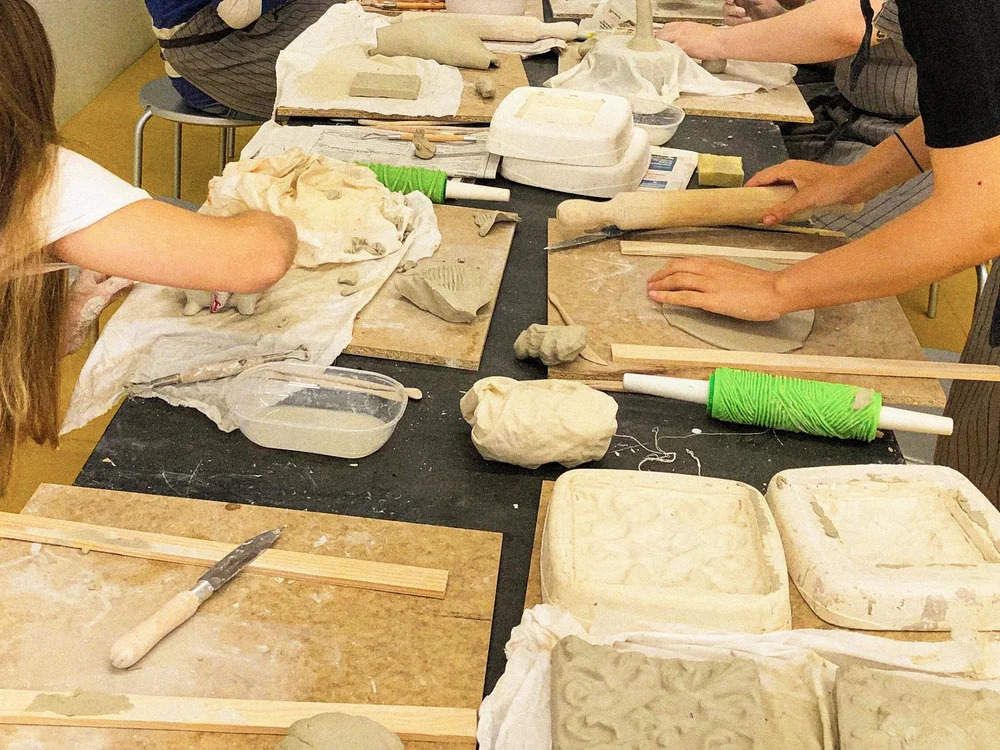 Galeria Ceramic Workshop with Local Artist 7