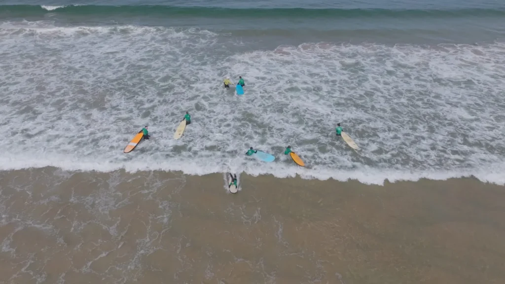 Workshops no Algarve: curso de surf de três dias na Escola de Surf de Odeceixe, na costa sudoeste, para principiantes