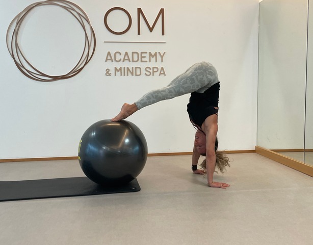 Pilates Mat Class gallery 3