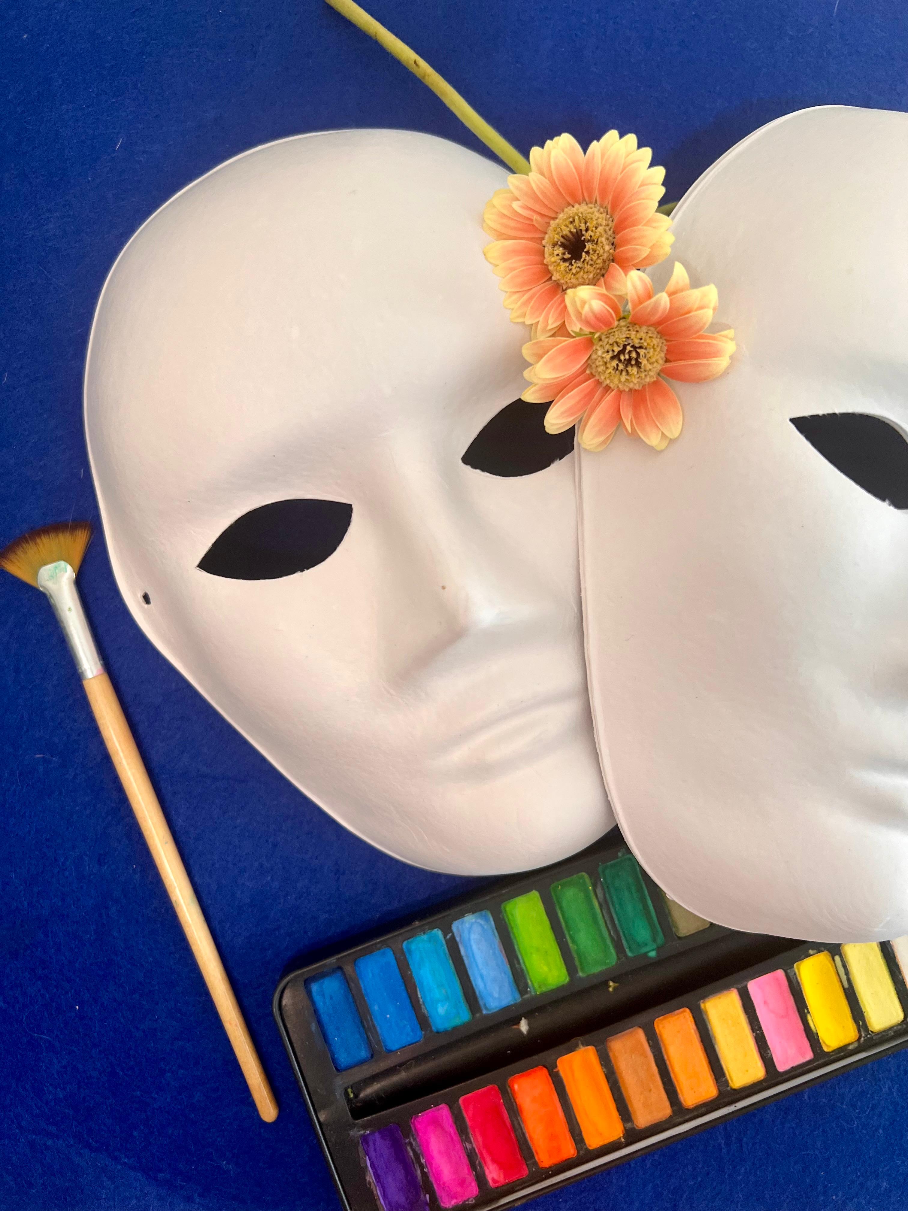Galeria The Masks We Wear: An evening of mindful art 5