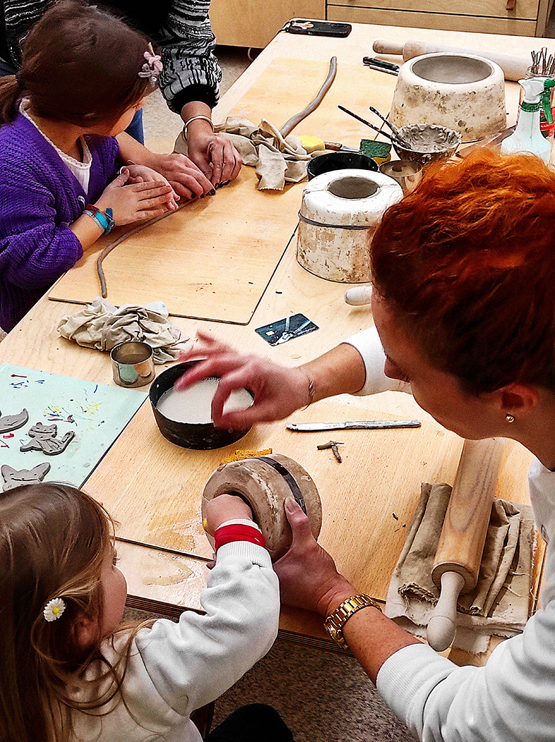 Galeria Family Ceramics Workshop | Create Pottery Together at Matérica 2