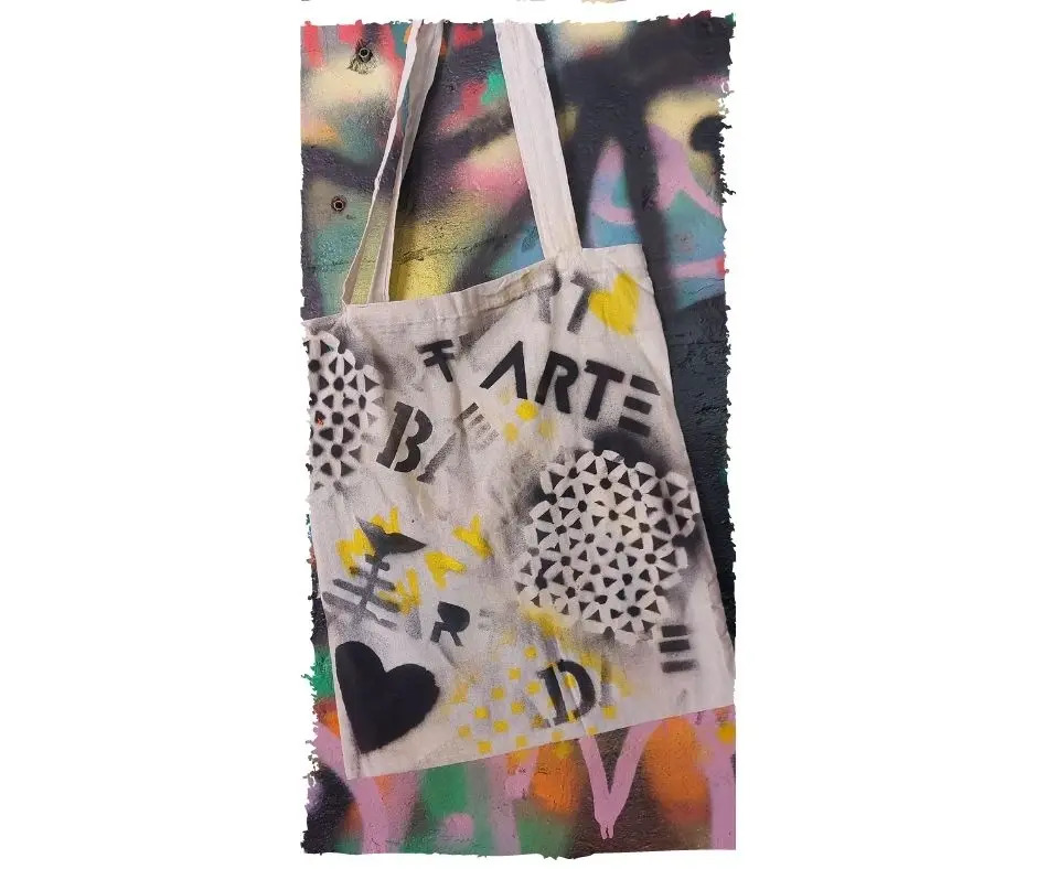 Galeria Street Art Walk and Graffiti Tote Bag Workshop 1
