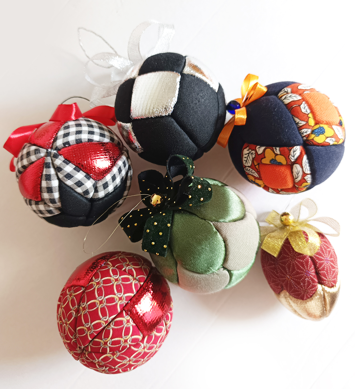 Christmas Tree Ornament Workshop gallery 1