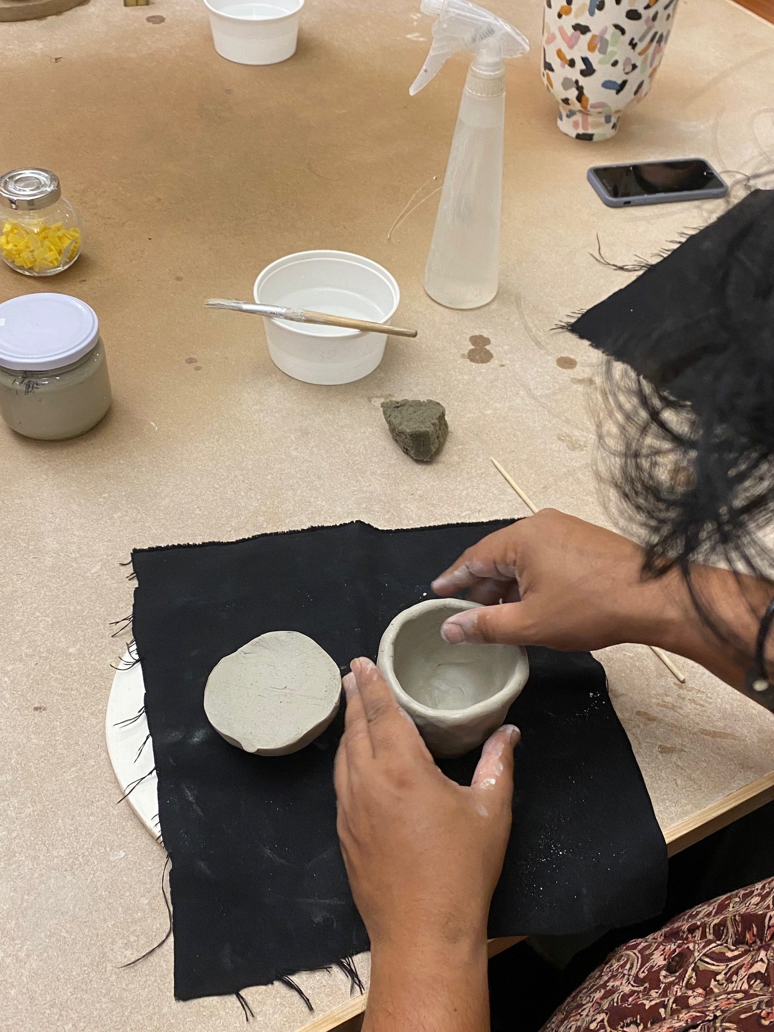 Galeria Handbuilding Pottery Workshop 4