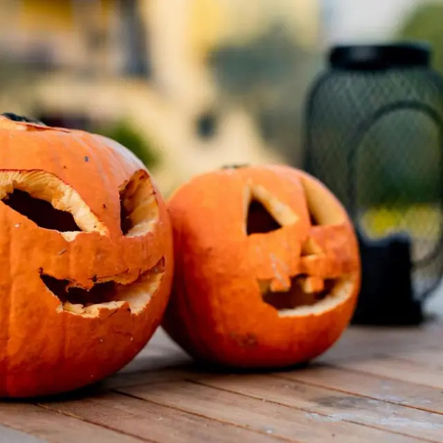 Galeria Halloween Pumpkin Carving Workshop 1