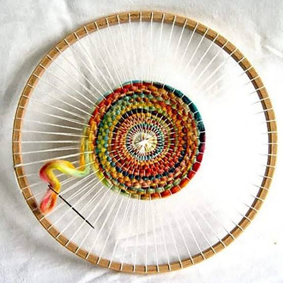 Circular Loom Weaving Workshop gallery 3